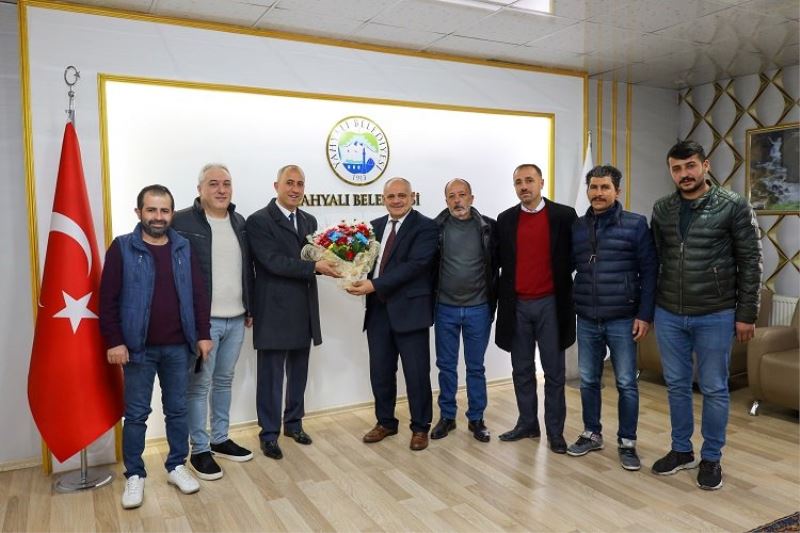 Camikebirlilerden Başkan Esat Öztürk