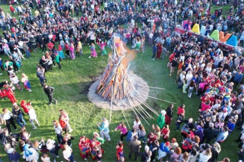 Edirne’de Kakava ateşi yandı