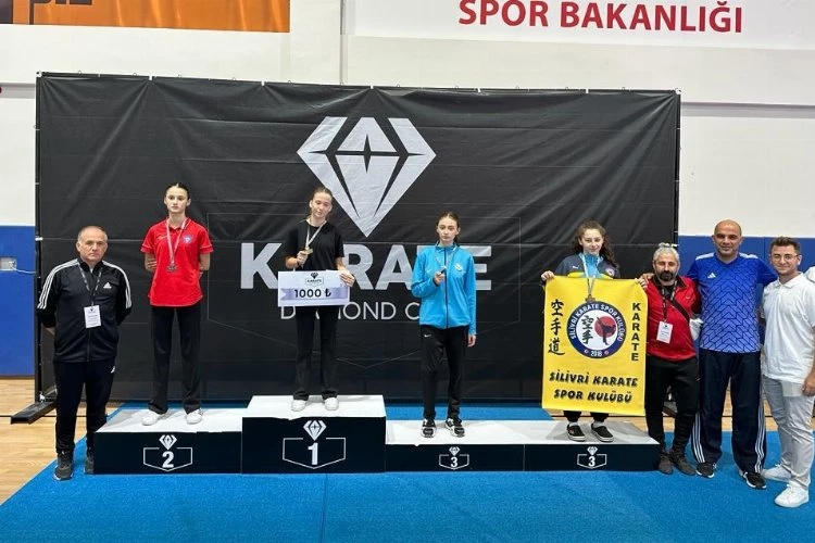 Nilüferli karatecilerden 1 altın 2 bronz madalya