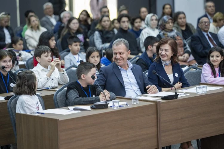 Başkan Seçer, Çocuk Meclisi toplantısına katıldı