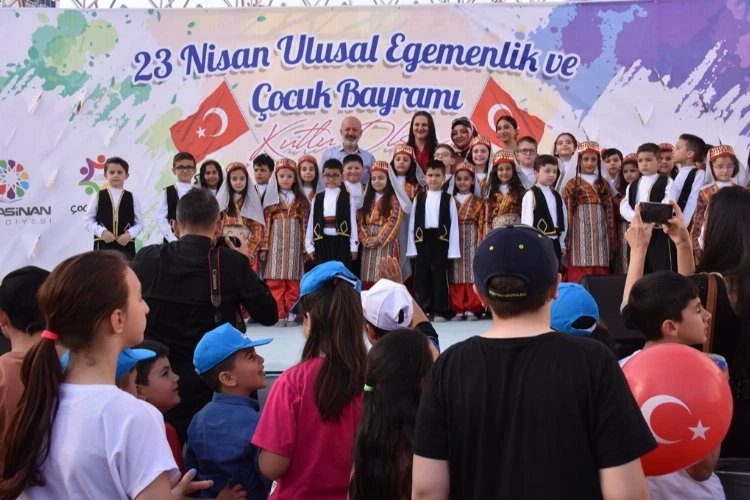 Başkan Çolakbayrakdar’dan 23 Nisan kutlamasına davet