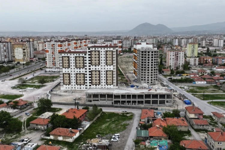 Başkan Çolakbayrakdar, “Türkiye’ye örnek kentsel dönüşüm gerçekleştiriyoruz”