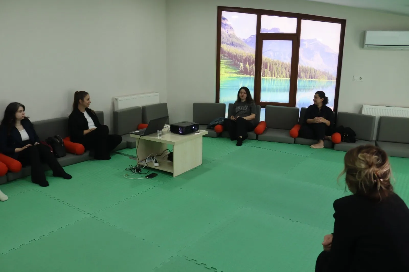 Gebelik ve doğuma hazırlık İZGİM’de başladı