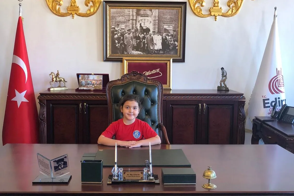 Gencan makamını Uzunköprü