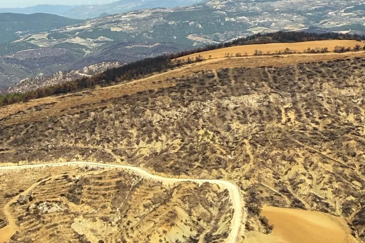 Bilecik’te yangın bölgelerine havadan inceleme