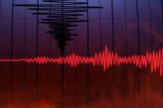 Kütahya’da deprem ile uyandı