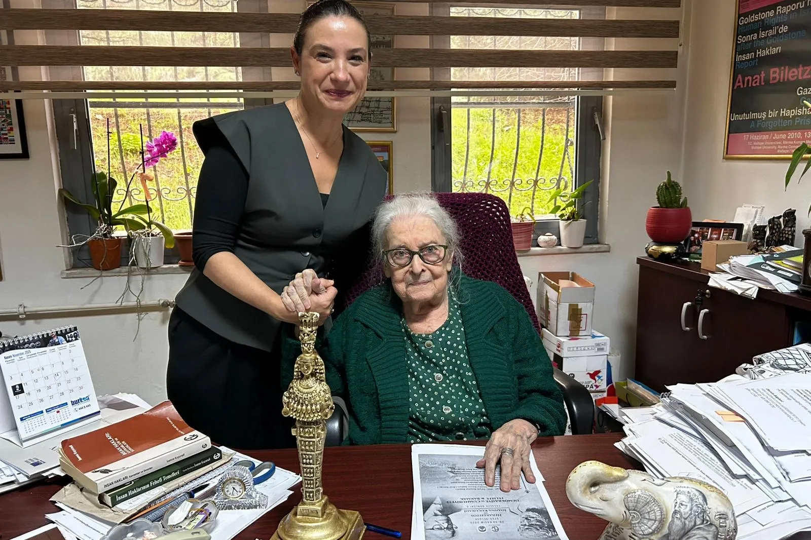Prof. Dr. İoanna Kuçuradi’ye Efes Selçuk’tan onur ödülü