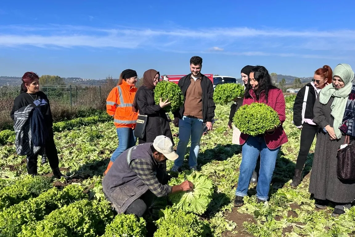 Kocaeli Büyükşehir’den aday çiftçilere uygulamalı tarım eğitimi