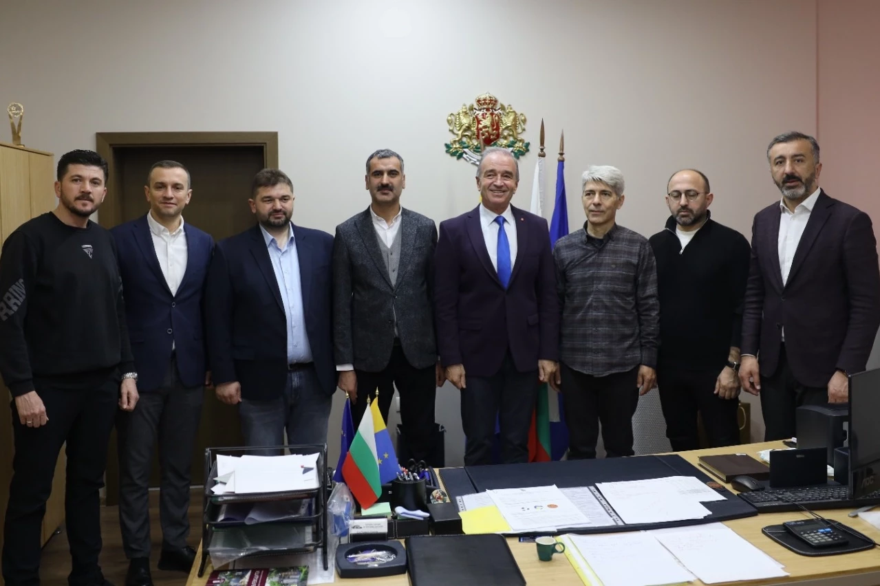 Kocaeli Büyükşehir heyetinden Asenovgrad Belediyesi’ne ziyaret