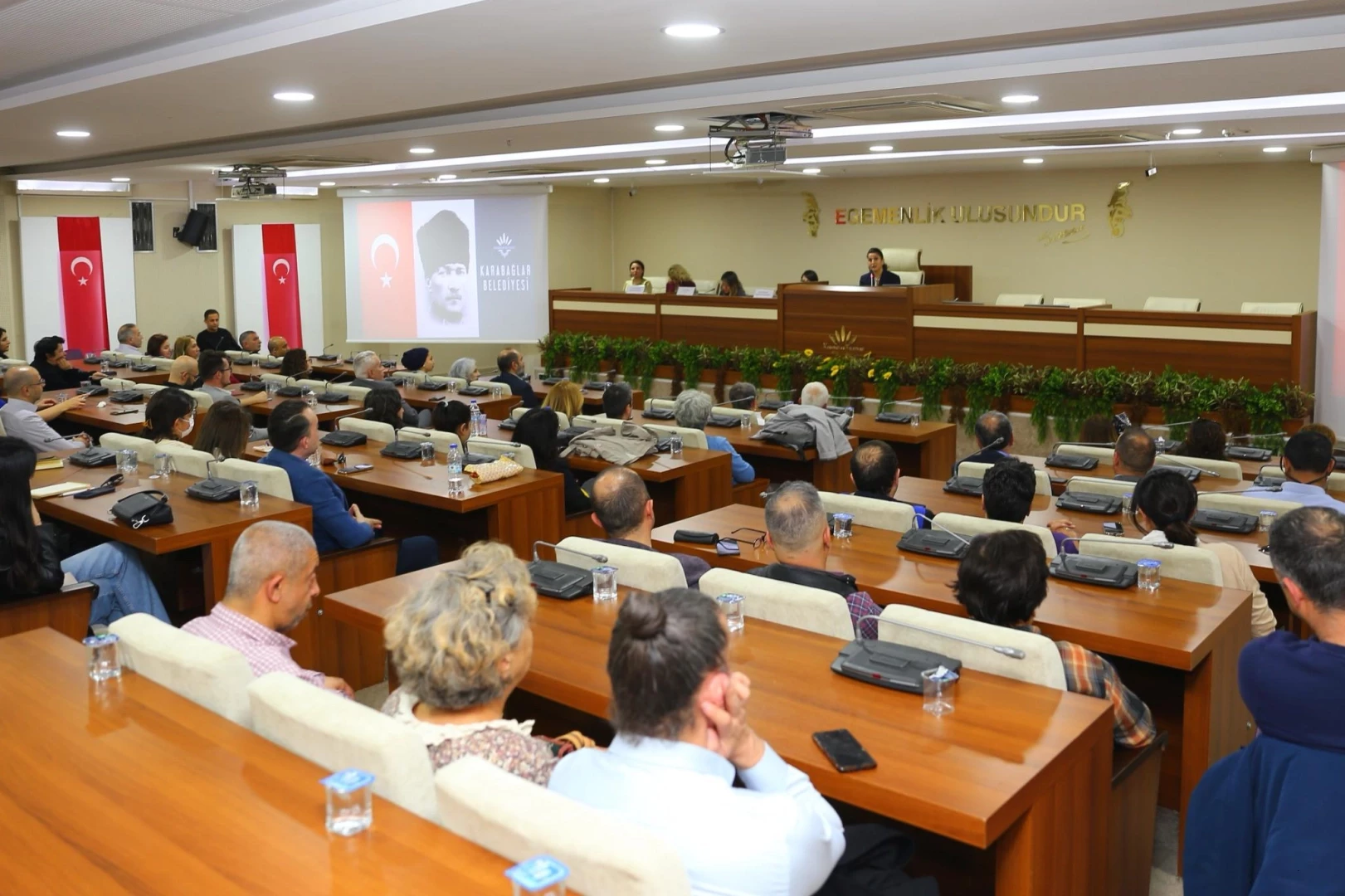İzmir Karabağlar’da iklim krizi ve su yönetimi konuşuldu