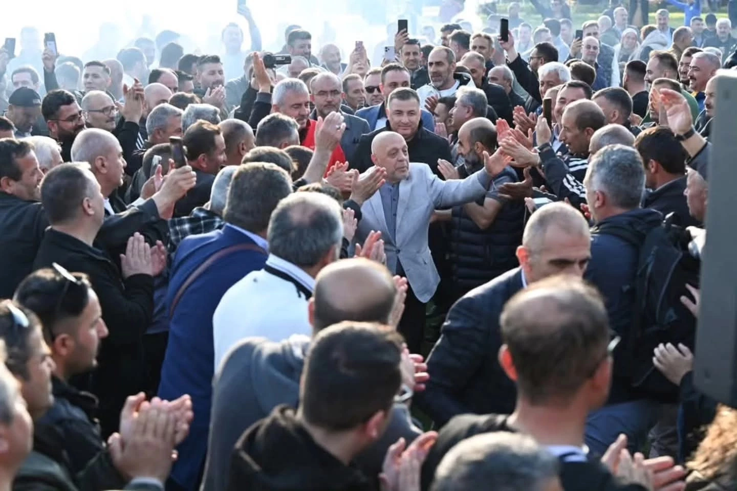 Hizmet-İş