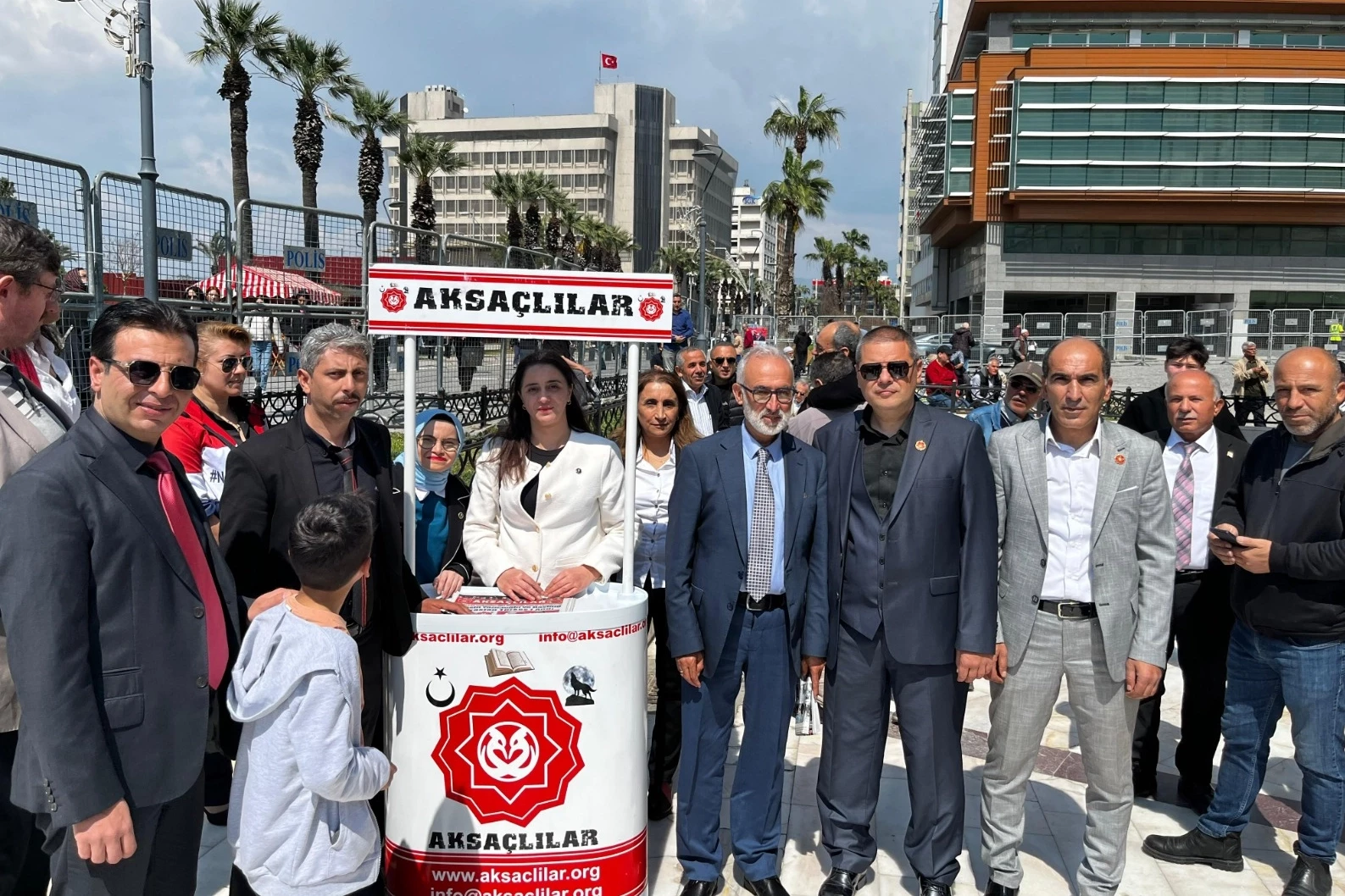 Aksaçlılar, Türkeş ve Yazıcıoğlu