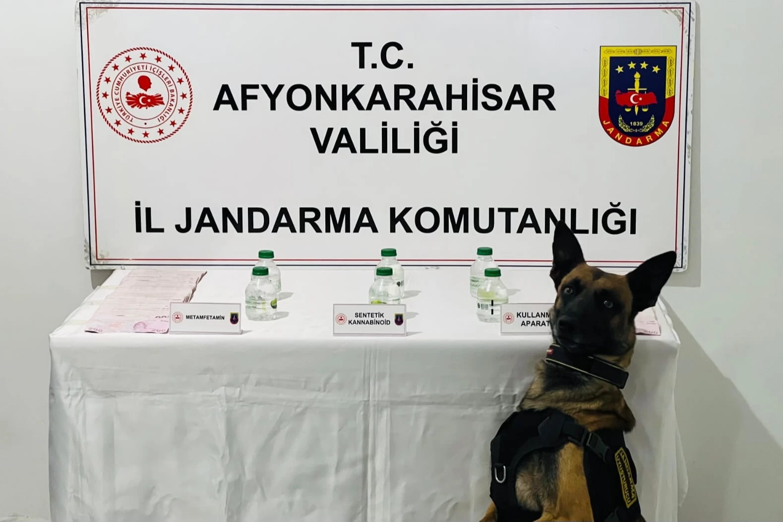 Afyon’da uyuşturucu operasyonu!