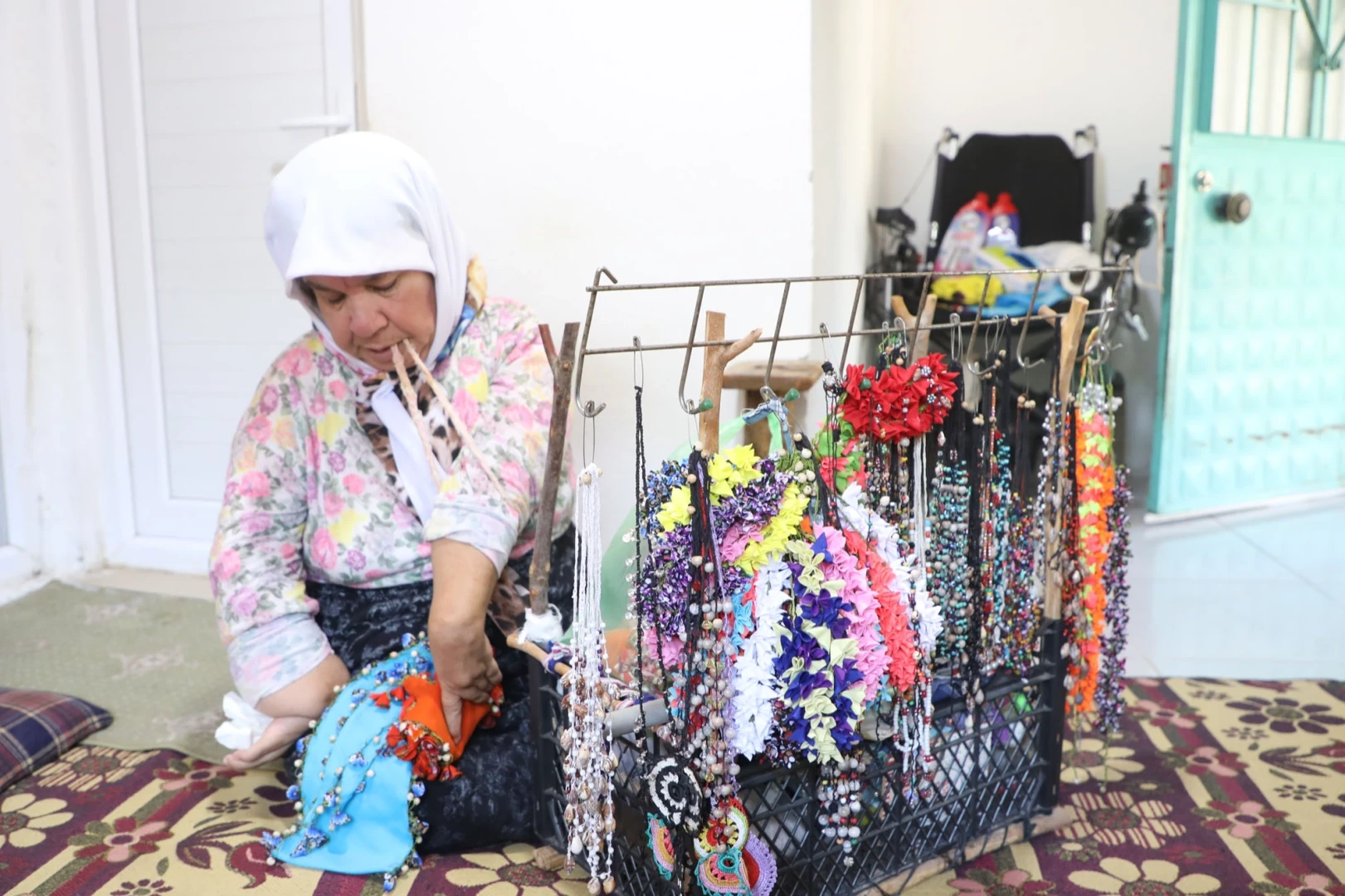 Muğla Büyükşehir’den Behiye teyze ve kızına destek eli