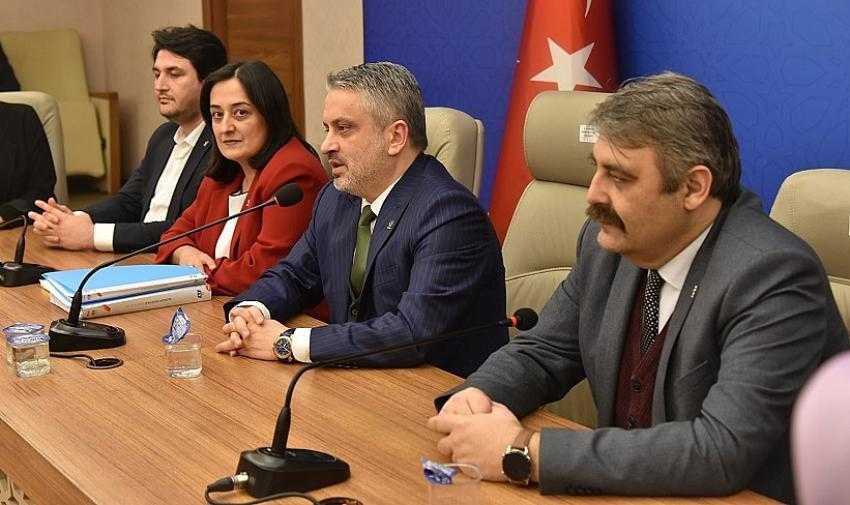 AK Parti Bursa il kadın kolları yönetimi belli oldu