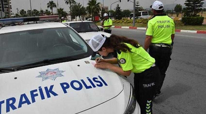 81 ilde bayram denetimi: Aranan bin 405 şüpheli yakalandı