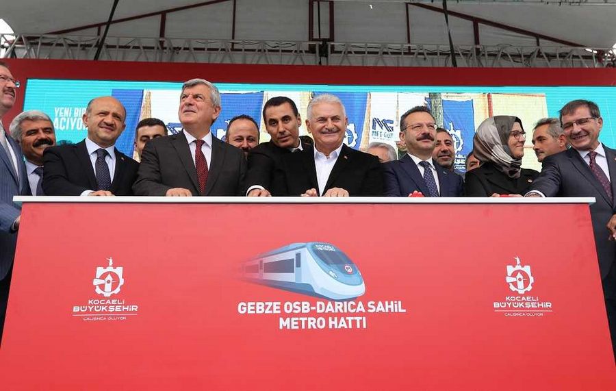 5 milyar liralık metro projesinin temeli atıldı