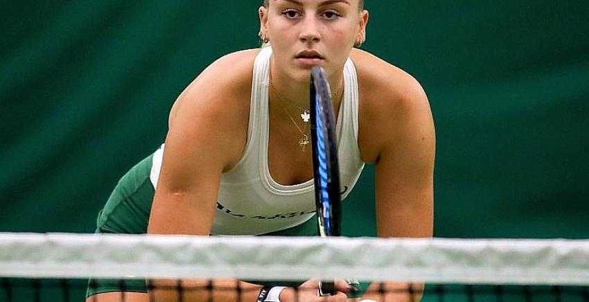Teniste 