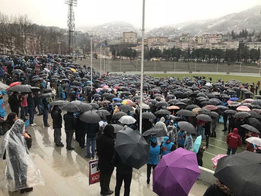 Metal işçilerinden eylem