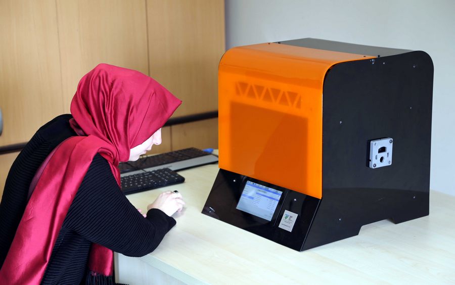 Yerli imkanlarla üç boyutlu kopya makinesi ürettiler