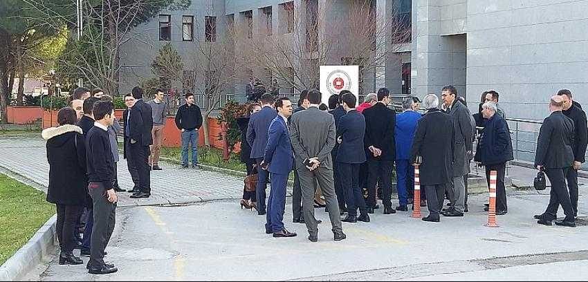 Adliyede gaz sıkıntısı: 59 kişi zehirlendi