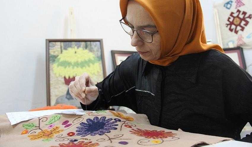 Bursalı kadınlar üretiyor, 1000 liradan satıyorlar