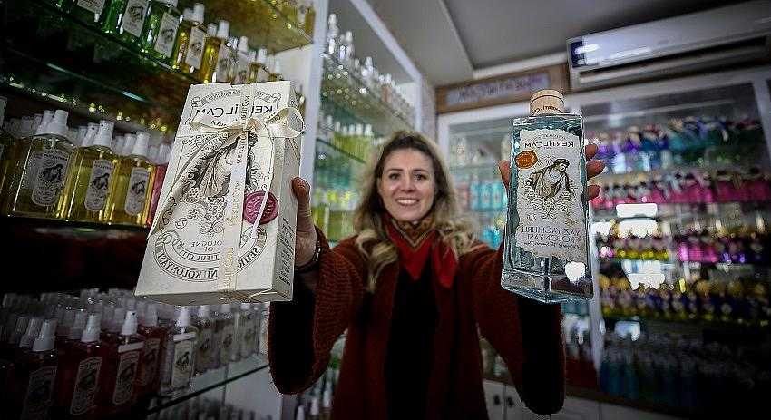 400 çeşit kolonyayla parfüme kafa tutuyorlar