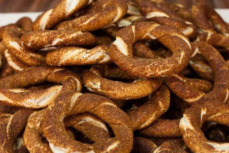 İstanbulda simit 3,5 lira oldu