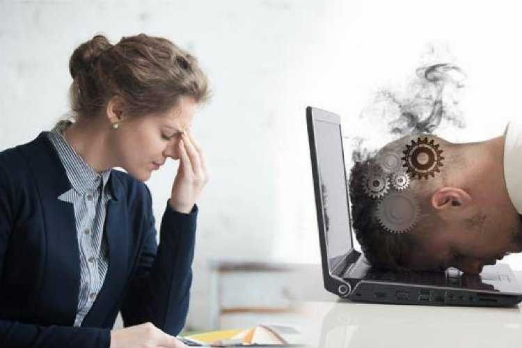 Teknoloji ile gerçek olmayan dünya sergileniyor