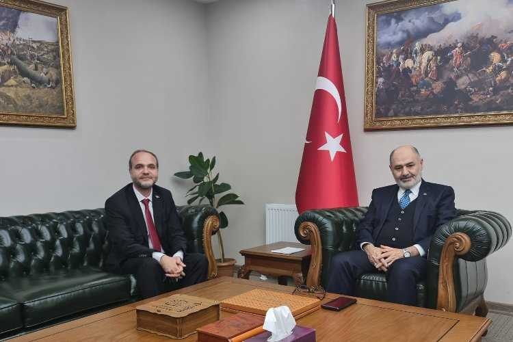 Rektör Uslu Kavaklıoğlunu ziyaret etti 