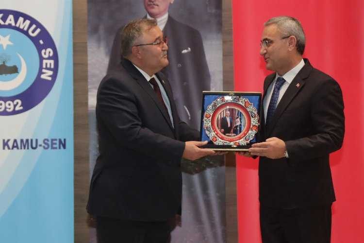 Kütahyada memur sayımız 400e yakın