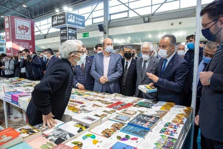 Bursa Kitap Fuarına yoğun ilgi