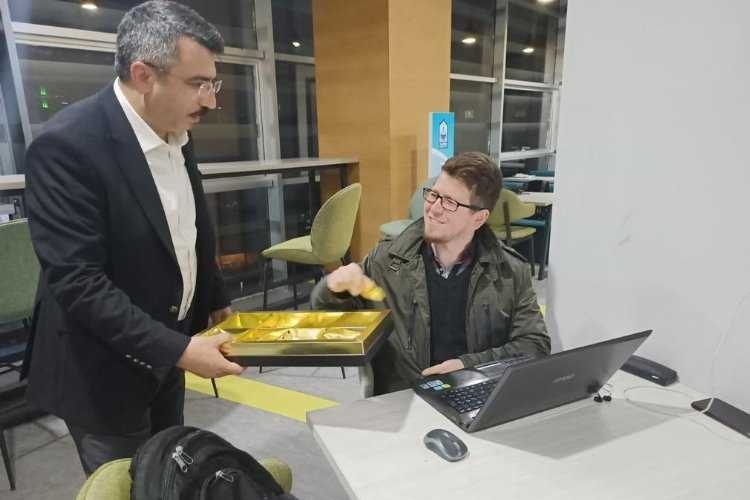 Bursa Yıldırımda derse Tatlı molası 