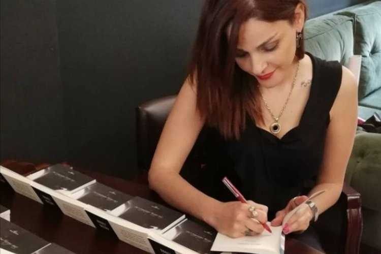 Kederin şiirleri Buket Bozaydan