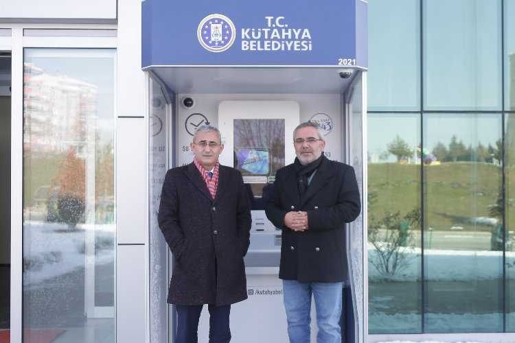 Kütahyaya yenilenen kiosk ve âtıl alandan parka dönüşüm