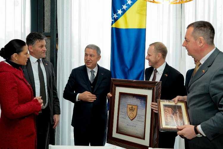 Bakan Akara Zenicada fahri belge