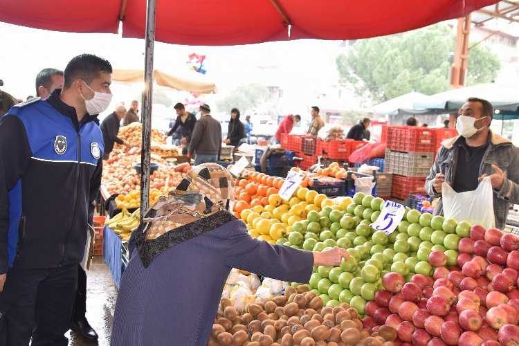Manisada pazaryerlerinde etiket denetimi