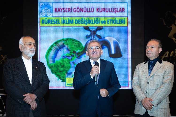Memduh Büyükkılıçtan STK mesaisi