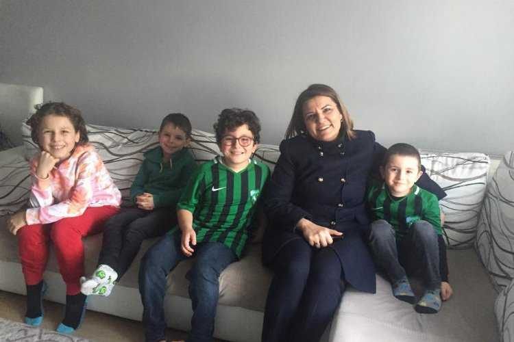 Kocaeli İzmit Belediyesinden vefat eden Yüksel Yalçın’ın çocuklarına forma hediyesi