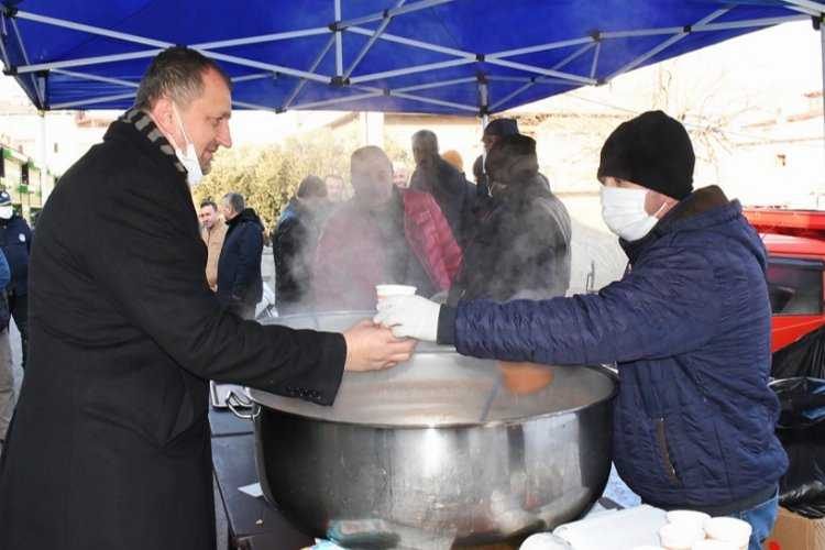 Bursa İznikte pazar esnafının içini ısıttı