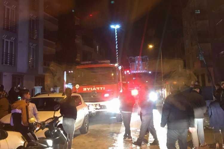 Adıyamanda yangın: 2 kişi dumandan zehirlendi