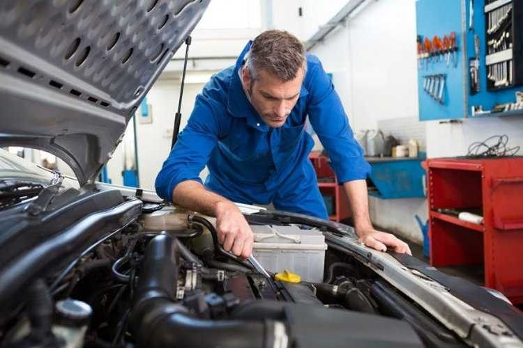 Bursada oto doktoru anlattı... Servis mi, sanayi esnafı mı?