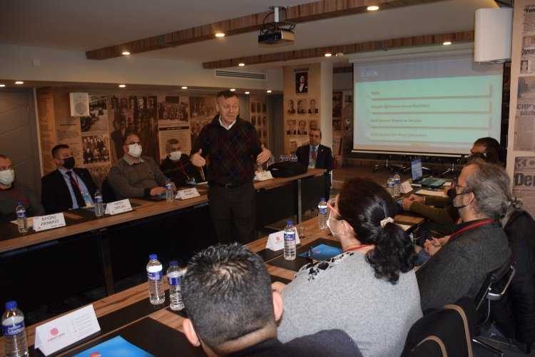 CHP parti eğitmenleri Bursada eğitti