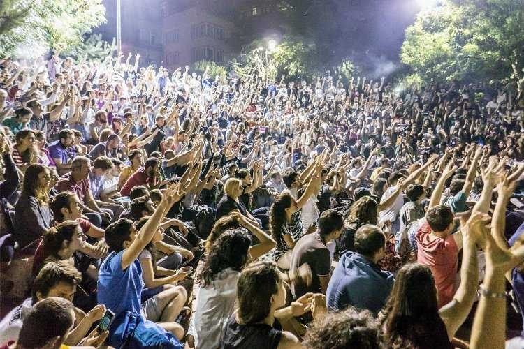 Z Kuşağının yüzde 73ü Türkiye dışında yaşamak istiyor