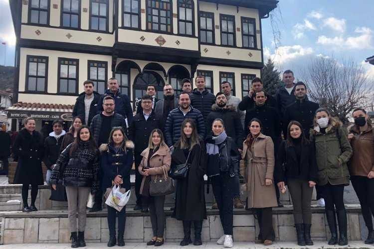 Sakarya Büyükşehir turizmcilere şehrin doğal ve tarihi güzellikleri gezdirdi