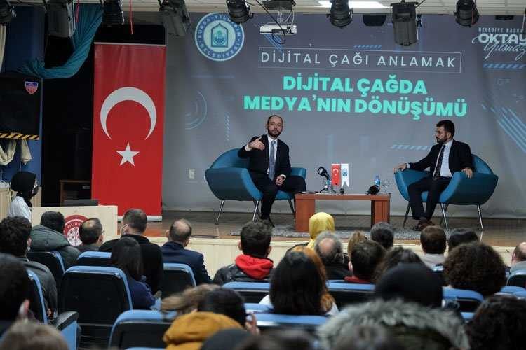 Bursada genç iletişimcilerden Dijital Çağa ev sahipliği