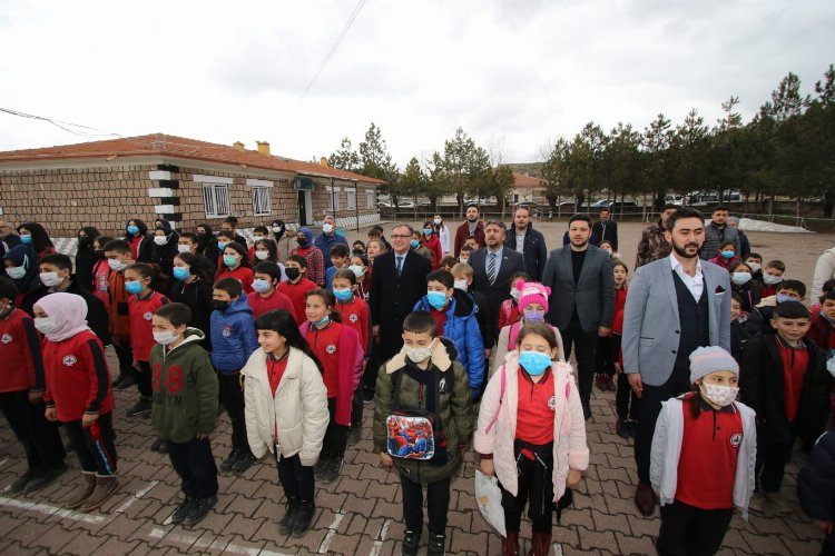 Kayseri Hacılardan kitap seferberliği