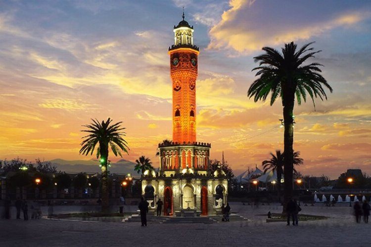Türkiye’de nüfusun %49,9u İzmir’de ise %50,3’ü kadın