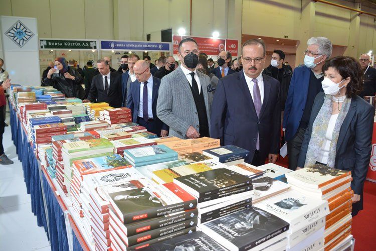 Tüyap Kitap Fuarında Bursa ile 19uncu buluşma