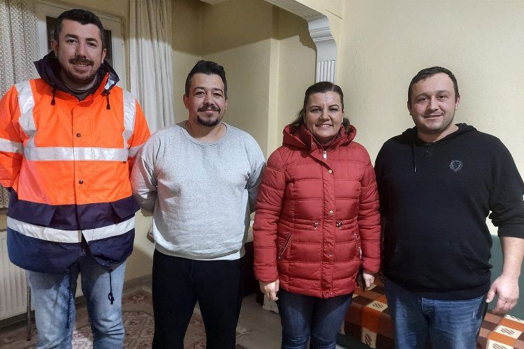 Kocaeli İzmitte Başkan Hürriyet kar ekibinin davetini kırmadı